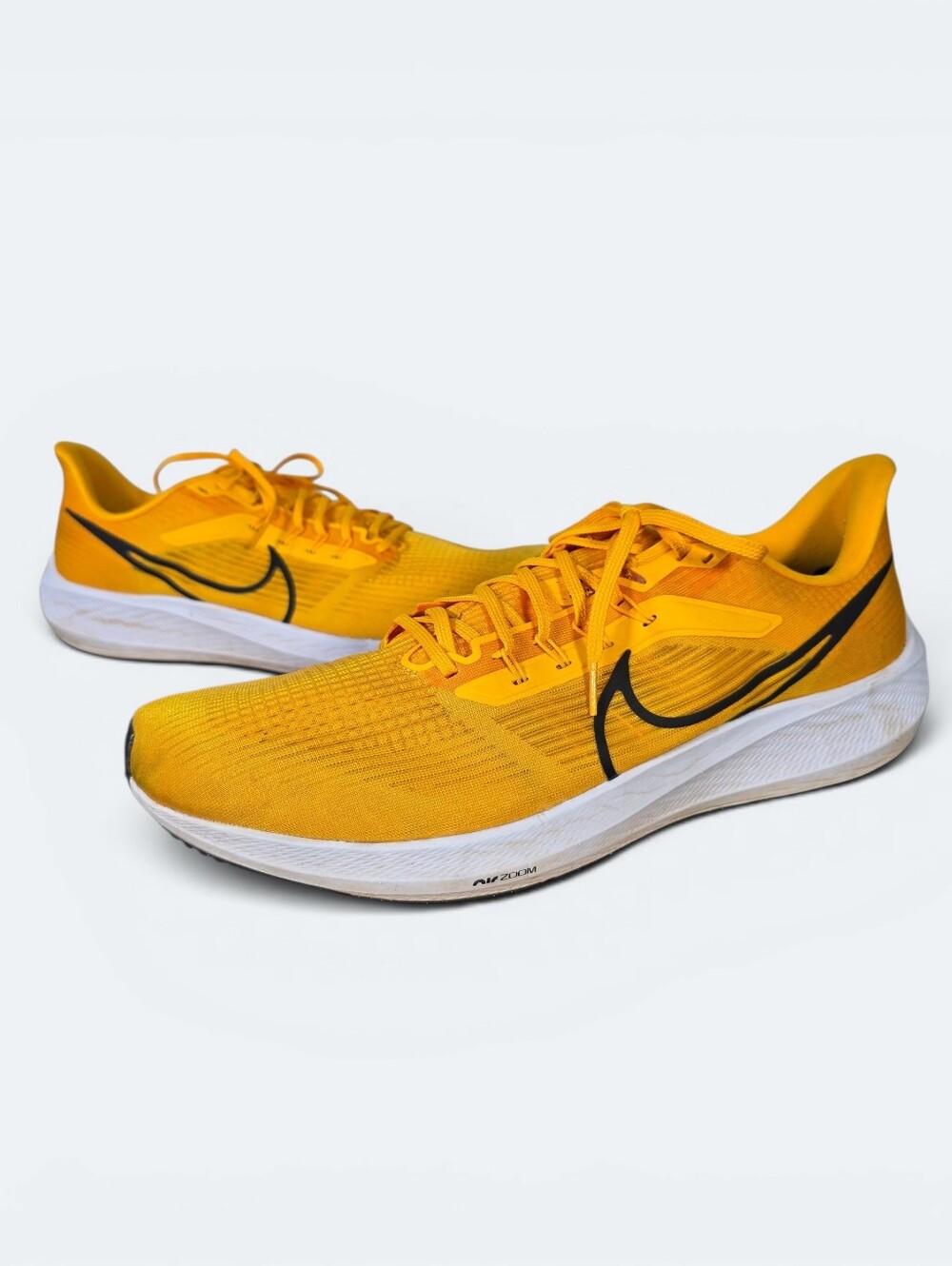 Nike Air Zoom Pegasus 39 University Gold Black Size 17 Men DM0164-701